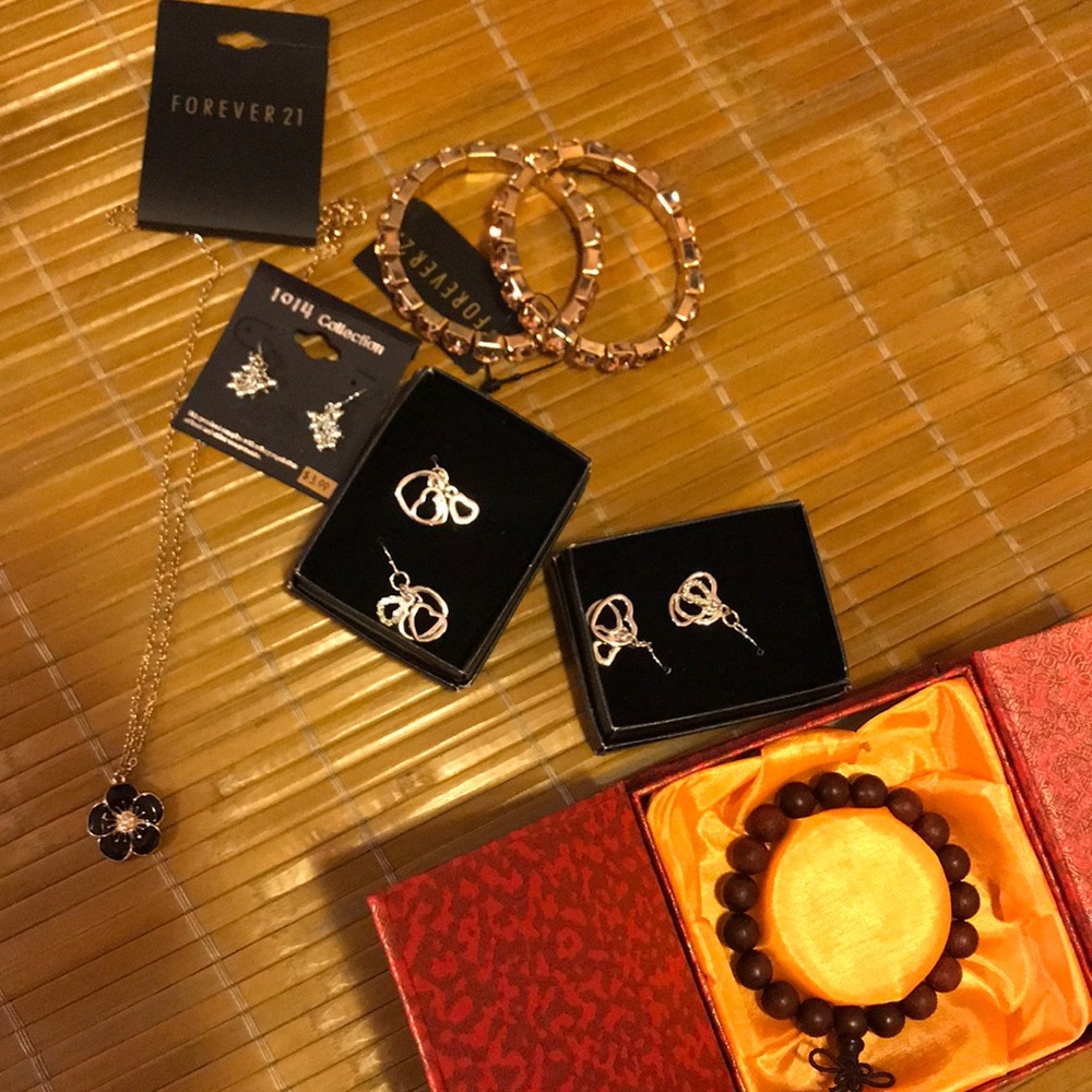 Lots of Jewelry!